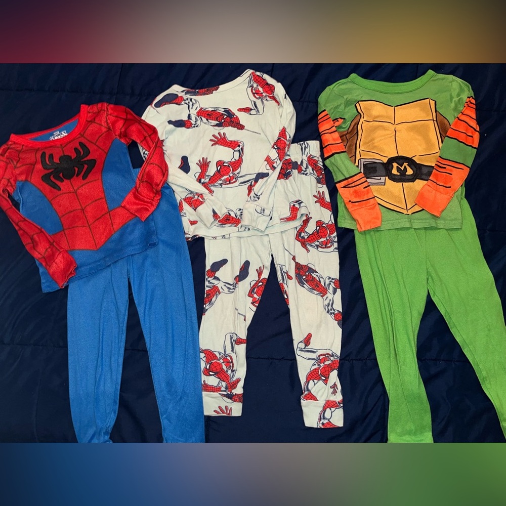 SOLD (3) Pairs of superhero pajamas Size 5T
